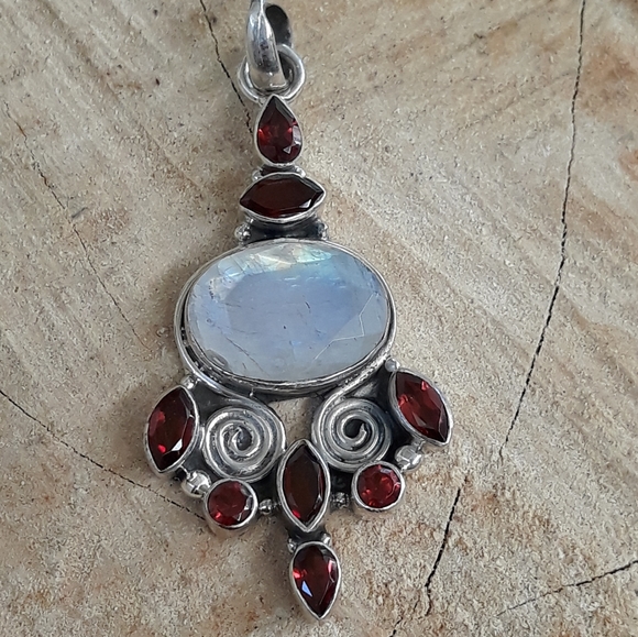 Bali Style Rainbow Moonstone & Garnet Pendant - Picture 2 of 4